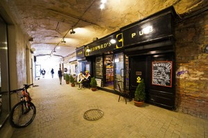 Edward's Pub