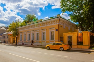 Центр Вознесенского