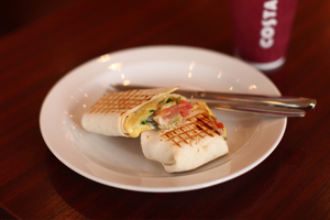 Costa Coffee на Комсомольской 5 Costa Coffee на Комсомольской 5