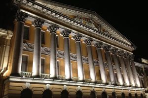 Классики во дворце – концерт с экскурсией Классики во дворце – концерт с экскурсией
