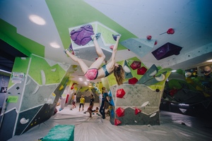 Rock zona boulder house