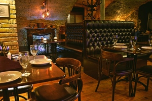 Gallery Bar 1857