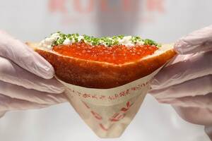 Выпьем за любовь в Streat Выпьем за любовь в Streat