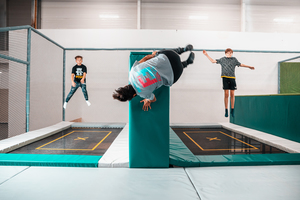 Батутный Центр FlipFly