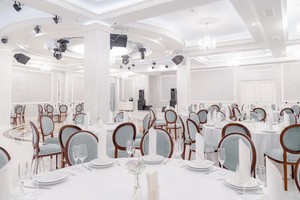 Банкетный зал Сиреневый Банкетный зал Сиреневый