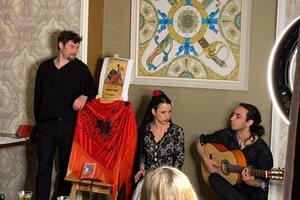 Viva Espana: живая гитара, музыка фламенко, истории и таинственная гостья Viva Espana: живая гитара, музыка фламенко, истории и таинственная гостья