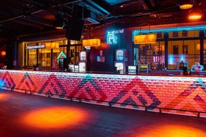 PIPL BAR