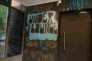 Under Lounge