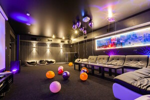 Friends Hall "Харизма" Молодежная