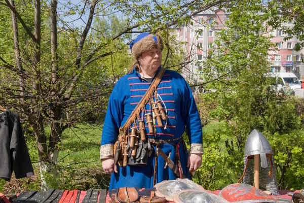 Под знаменем Отечества