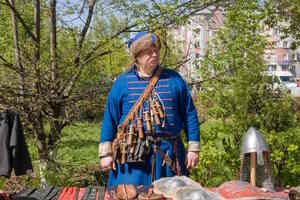 Под знаменем Отечества