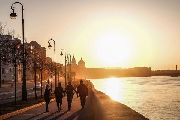 Прогулка по Петербургу: архитектура, стрит-арт и кофе