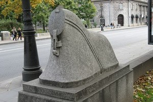 Сквер композитора Андрея Петрова