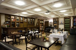 Дом на Патриарших Дом на Патриарших
