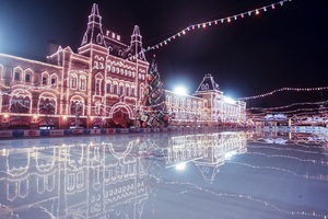 ГУМ-каток на Красной площади ГУМ-каток на Красной площади