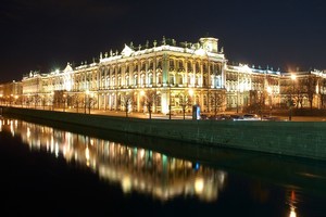 Новогодняя сказка на здании Эрмитажа Новогодняя сказка на здании Эрмитажа